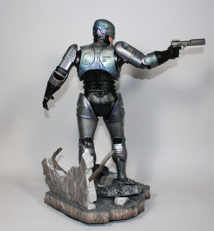 Hollywood Collectibles - Robocop 1:4 Scale Statue