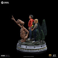 ESTATUA Iron Studios - E.T. The Extra Terrestrial E.T. & Kids 1/10