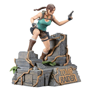 DARK HORSE CÓMIC Tomb Raider Estatua PVC Lara Croft 24 cm