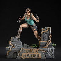 DARK HORSE CÓMIC Tomb Raider Estatua PVC Lara Croft 24 cm