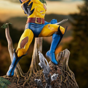 Diamond Select Marvel Gallery Diorama 90's Comic Wolverine 28 cm
