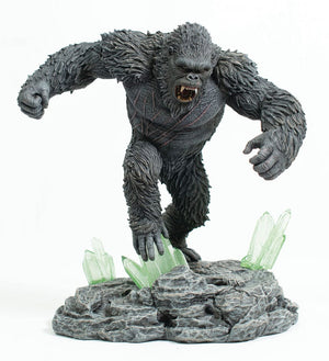 DIAMOND SELECT TOYS Godzilla X Kong: The New Empire Marvel Gallery Deluxe Diorama King Kong 23 cm