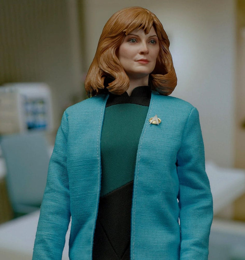 EXO 6 Star Trek: The Next Generation Figura 1/6 Dr. Beverly Crusher (Standard Edition) 27 cm