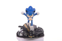 First 4 Figures Sonic the Hedgehog 2 Estatua Sonic Standoff 26 cm