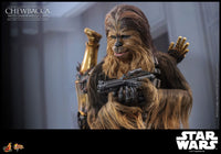 HOT TOYS Star Wars Episode V Figura Movie Masterpiece 1/6 Chewbacca with Disassembled C-3PO 36 cm