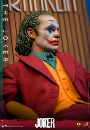 HOT TOYS Joker Movie Masterpiece Figura 1/6 The Joker 30 cm