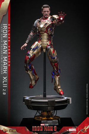 HOT TOYS Iron Man 3 Figura Movie Masterpiece Diecast 1/6 Iron Man Mark XLII (2.0) Deluxe 32 cm