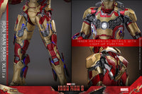 HOT TOYS Iron Man 3 Figura Movie Masterpiece Diecast 1/6 Iron Man Mark XLII (2.0) Deluxe 32 cm