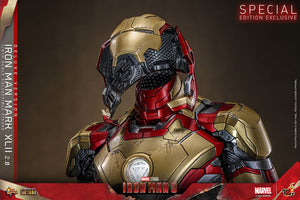 HOT TOYS Iron Man 3 Figura Movie Masterpiece Diecast 1/6 Iron Man Mark XLII (2.0) Deluxe 32 cm