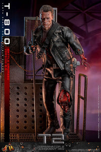 HOT TOYS Terminator 2 Figura 1/6 Movie Masterpiece T-800 Battle Damaged Version 2.0 32 cm