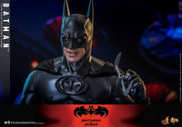 HOT TOYS Batman y Robin Figura Movie Masterpiece 1/6 Batman 30 cm