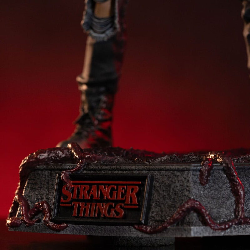 IRON STUDIOS Stranger Things Estatua 1/10 Deluxe Art Scale Eddie Munson 20 cm