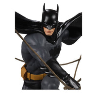 McFarlane Toys DC Direct Estatua Resina DC Designer Series Batman (by Dan Mora) 40 cm