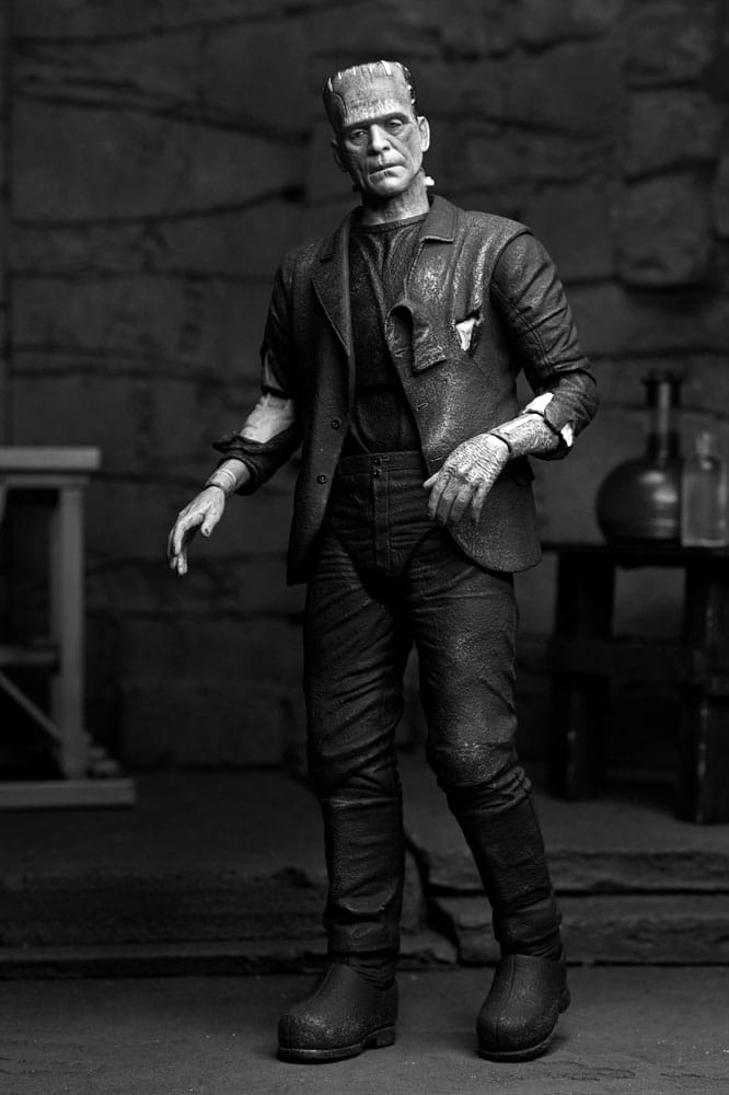 NECA Universal Monsters Figura Ultimate Frankenstein's Monster (Bride of Frankenstein) (B&W) 18 cm