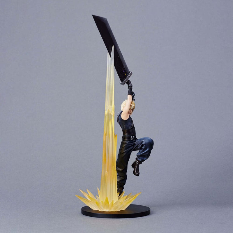 SQUARE ENIX Final Fantasy VII Rebirth Estatua PVC Cloud Strife 30 cm