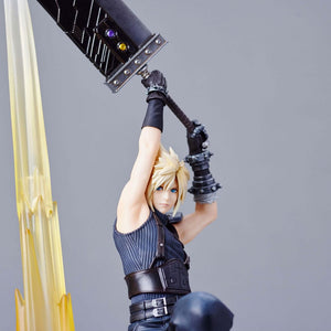 SQUARE ENIX Final Fantasy VII Rebirth Estatua PVC Cloud Strife 30 cm