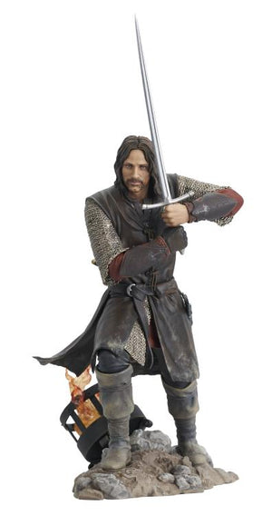 Diamond Select Lord Of The Rings Gallery Aragorn PVC Statue
