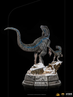 Jurassic World Dominion Estatua 1/10 Deluxe Art Scale Blue and Beta 20 cm