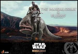 Hot Toys 1/6 Star Wars The Mandalorian: Mandalorian & Blurrg Collectible Set