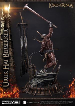 El Señor de los Anillos Estatua 1/4 Uruk-Hai Berserker 93 cm