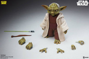 Star Wars The Clone Wars Figura 1/6 Yoda 14 cm