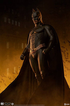 Batman Begins Estatua Premium Format Batman 65 cm